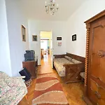 Elegant Apartment